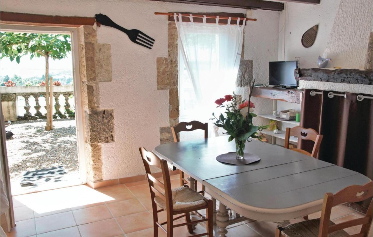 Gorgeous Home In Lavardac With Kitchen Luaran gambar
